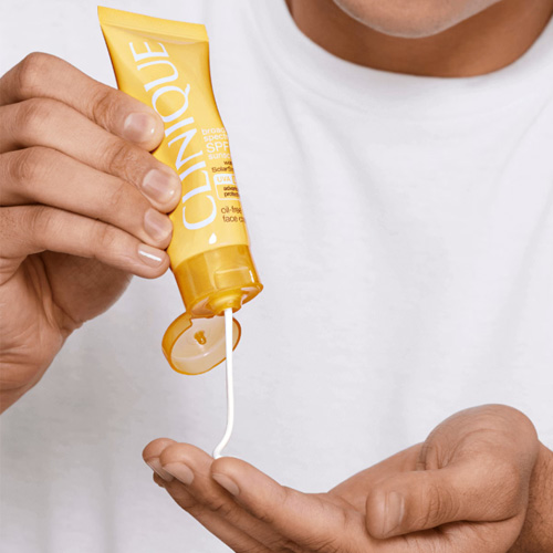 کرم ضد آفتاب و ضد چروک سولار اسمارت کلینیک SPF50