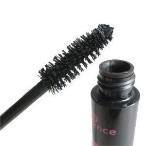 ریمل اسنس مشکی حجم دهنده مدل VOLUME MASCARA