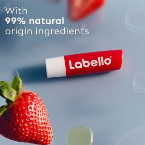 بالم لب استیکی توت فرنگی لبلو Labello Strawberry Shine